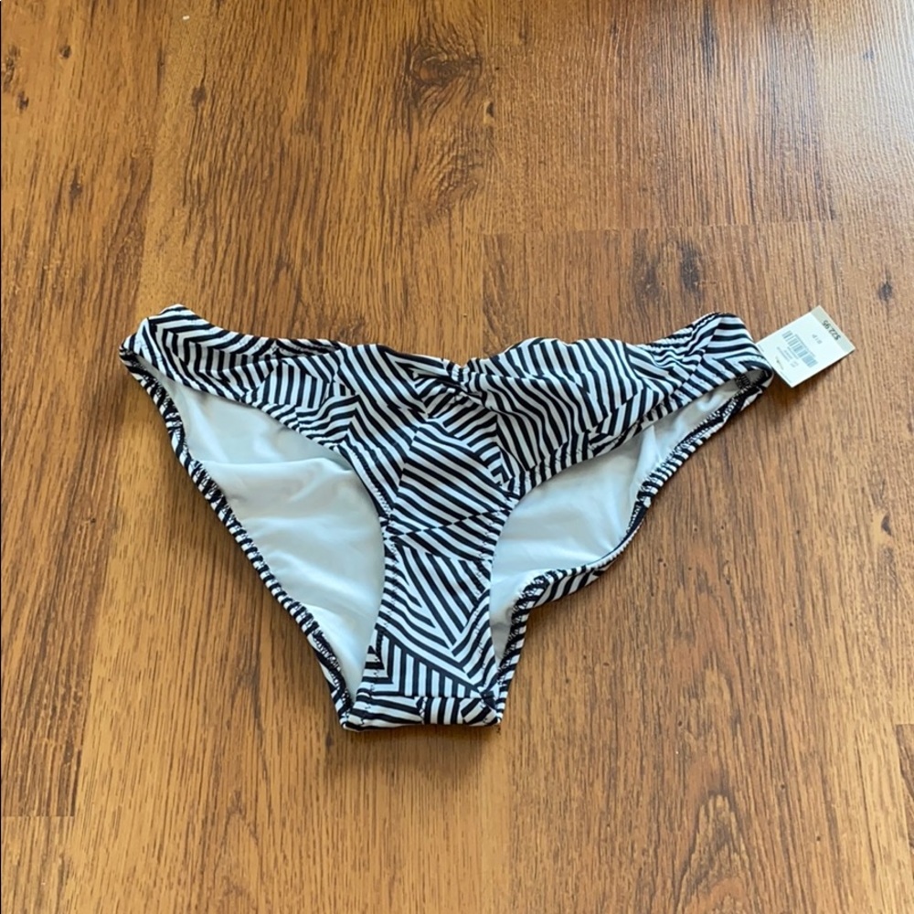 NWT PINK by VS black & white cheeky swim bottoms